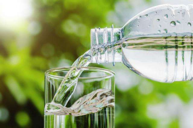 眉山直饮机带你了解每天喝多少水才是健康的饮水习惯